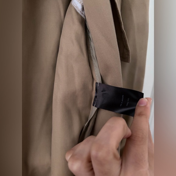 Aritzia Babaton Lyocell Beige Double-Breasted Trench Coat - Medium - Picture 8 of 11